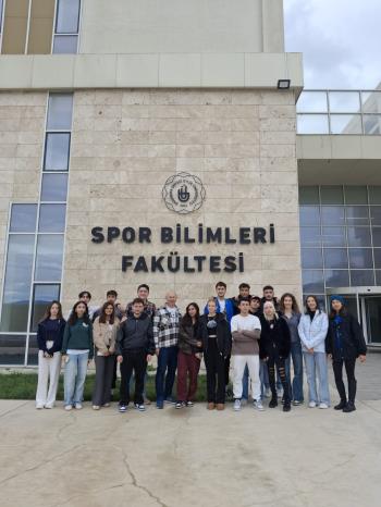 Spor Yöneticiliği Bölümü 1. Sınıf Öğrencilerine Tanışma Etkinliği
