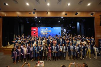 Antrenörlük Eğitimi Bölümü 2025-2026 Akademik Yılı Mezunlarını Uğurladı